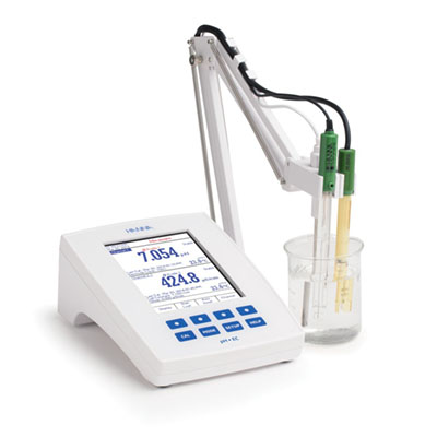 HI5521專業(yè)級微電腦多參數水質測定儀【7項】